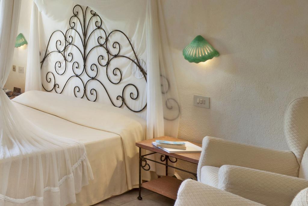 Hotel Capo D'Orso Thalasso & Spa Palau Room photo